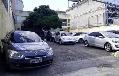Imagem: O depósito possui 5 Vagas na garagem, 603m² de Área e está