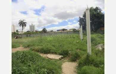 Imagem: O terreno possui 1.790m² de Área e está localizado em Parque