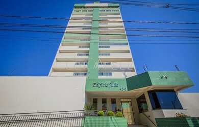 Imagem: O apartamento possui 3 Dormitórios, 2 Banheiros, 2 Vagas na