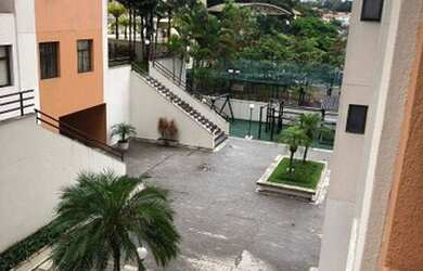 Imagem: O apartamento possui 3 Dormitórios, 1 Banheiro, 2 Vagas na