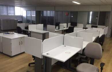 Imagem: O depósito possui 784m² de Área e está localizado em Vila