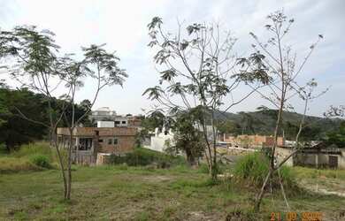 Imagem: O terreno possui 580m² de Área e está localizado em Ponte