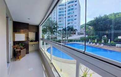 Imagem: O apartamento possui 4 Dormitórios, 2 Banheiros, 2 Vagas na