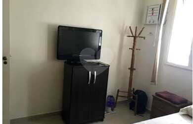 Imagem 14: Vende-se apartamento em prédio de 5 andares com 130m² de área útil,...