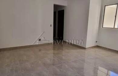 Imagem: O apartamento possui 3 Dormitórios, 1 Banheiro, 1 Vaga na garagem