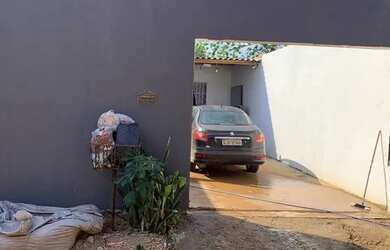 Imagem 6: Vendo casa. 240m² de Área, 3 Vagas na garageme2 Dormitórios