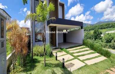 Imagem: A casa em condomínio possui 4 Dormitórios, 4 Banheiros, 4