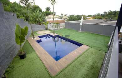 Imagem: A casa em condomínio possui 4 Dormitórios, 4 Banheiros, 3