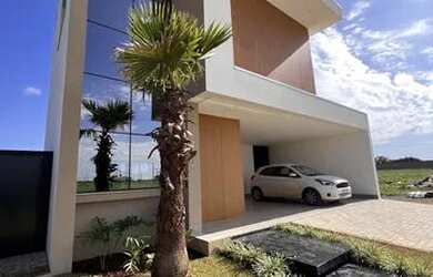 Imagem: A casa em condomínio possui 3 Dormitórios, 4 Banheiros, 2