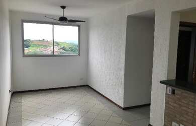 Imagem: O apartamento possui 3 Dormitórios, 1 Banheiro, 1 Vaga na garagem