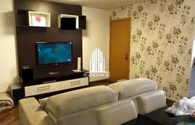 Imagem: O apartamento possui 2 Dormitórios, 1 Banheiro, 2 Vagas na