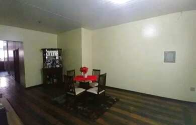 Imagem: A casa possui 5 Dormitórios, 5 Banheiros, 420m² de Área e