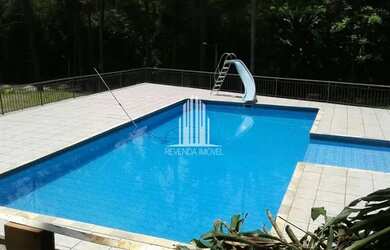 Imagem: A fazenda possui 1.100m² de Área e está localizado em Parque