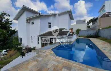 Imagem: A casa em condomínio possui 3 Dormitórios, 5 Banheiros, 4