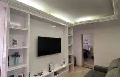 Imagem: O apartamento e possui 2 Dormitórios, Suítes, 2 Banheiros