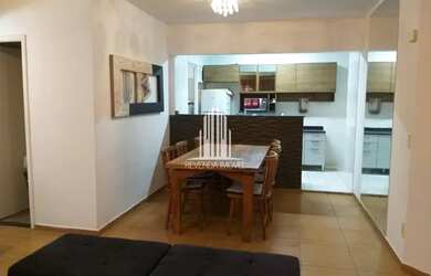 Imagem: O apartamento possui 2 Dormitórios, 1 Banheiro, 2 Vagas na