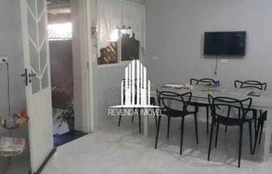 Imagem: A casa possui 3 Dormitórios, 1 Banheiro, 1 Vaga na garagem