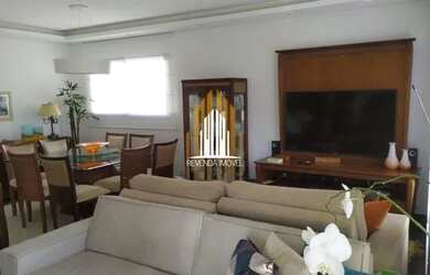 Imagem: O apartamento possui 3 Dormitórios, 2 Banheiros, 3 Vagas na