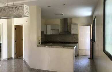 Imagem 8: Casa em Montes Claros, no bairro Cândida Câmara, à venda