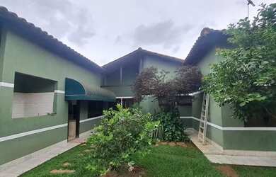 Imagem: A casa em condomínio possui 4 Dormitórios, 4 Banheiros, 3