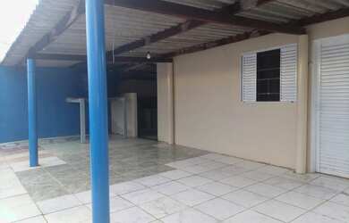 Imagem 3: 2 casas por 210 mil. Varanda, Área de serviço, 194m² de Áreae2 Vagas...