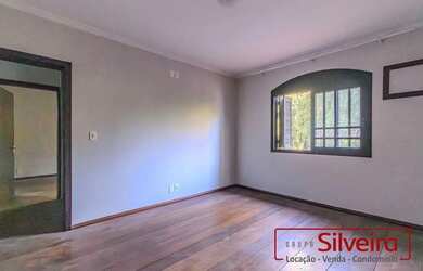 Imagem 12: ALUGA-SE CASA AMPLA COM PISCINA / 4 QUARTOS / 4 VAGAS / BEM LOCALIZADA...