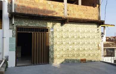 Imagem: A casa possui 2 Dormitórios, 2 Banheiros, 1 Vaga na garagem