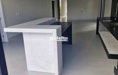 Imagem 4: Casa disponível para venda no bairro Laranjeiras em Uberlândia-MG