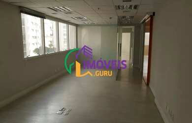 Imagem: O depósito possui 5 Vagas na garagem, 169m² de Área e está