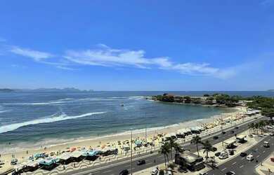 Imagem: O apartamento possui 2 Dormitórios, 3 Banheiros, 1 Vaga na