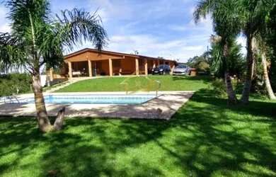 Imagem: A fazenda possui 36.000m² de Área e está localizado em Iná