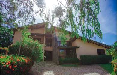 Imagem: A casa possui 5 Dormitórios, 5 Banheiros, 5 Vagas na garagem