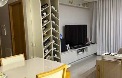 Imagem: O apartamento possui 2 Dormitórios, 2 Banheiros, 1 Vaga na