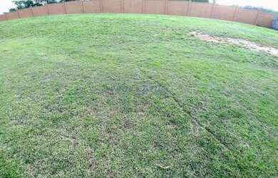 Imagem: O terreno possui 452m² de Área e está localizado em Alphaville