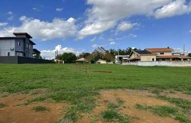 Imagem 4: Terreno em frente ao asfalto no Ninho Verde 1, 450 m² pronto para construir