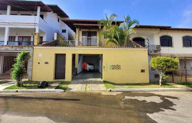 Imagem: A casa possui 2 Dormitórios, 3 Banheiros, 2 Vagas na garagem