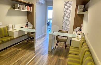 Imagem: O depósito possui 1 Vaga na garagem e 44m² de Área e está