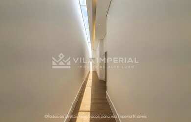 Imagem 10: Seu novo refúgio tem pé no lago e uma vista de tira o fôlego para o...