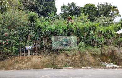Imagem: O terreno possui 1.000m² de Área e está localizado em Chácara