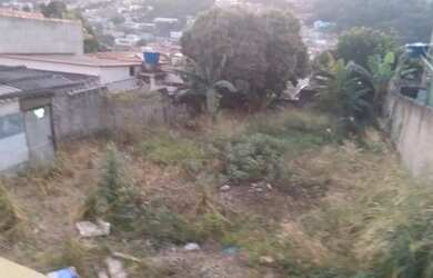 Imagem: O terreno possui 360m² de Área e está localizado em Duque