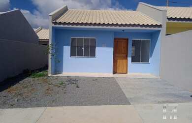 Imagem 1: Casa para Venda em Fazenda Rio Grande, Estados, 2 dormitórios, 1 banheiro, 1 vaga