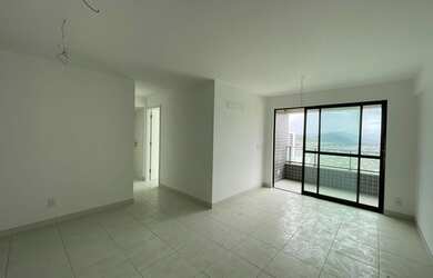 Imagem: O apartamento possui 3 Dormitórios, 1 Banheiro, 2 Vagas na