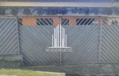 Imagem: A casa possui 1 Dormitório, 1 Banheiro, 1 Vaga na garagem