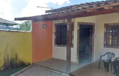 Imagem: A casa possui 2 Dormitórios, 1 Vaga na garagem e está localizado