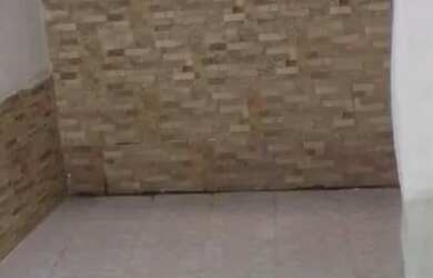 Imagem 1: Quintino alugo quitinete px faetec 500reais pagou entrou