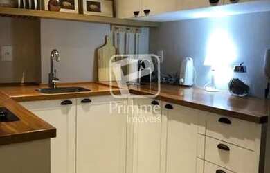 Imagem: O apartamento possui 1 Dormitório, 1 Banheiro, 1 Vaga na garagem