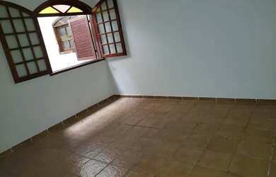 Imagem: A casa em condomínio possui 3 Dormitórios, 2 Banheiros, 2