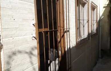 Imagem: A casa possui 2 Dormitórios, 1 Banheiro, 5 Vagas na garagem