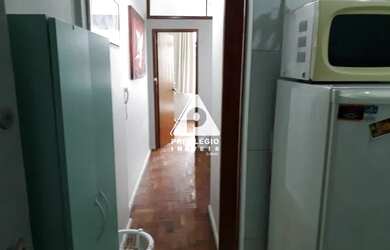 Imagem: A kitnet possui 1 Dormitório, 1 Banheiro, 30m² de Área e