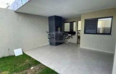 Imagem: A casa possui 3 Dormitórios, 1 Banheiro, 2 Vagas na garagem